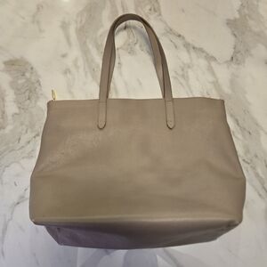 CUYANA USA CLASSIC EASY ZIPPER TOTE WITH INSERT INCLUDED